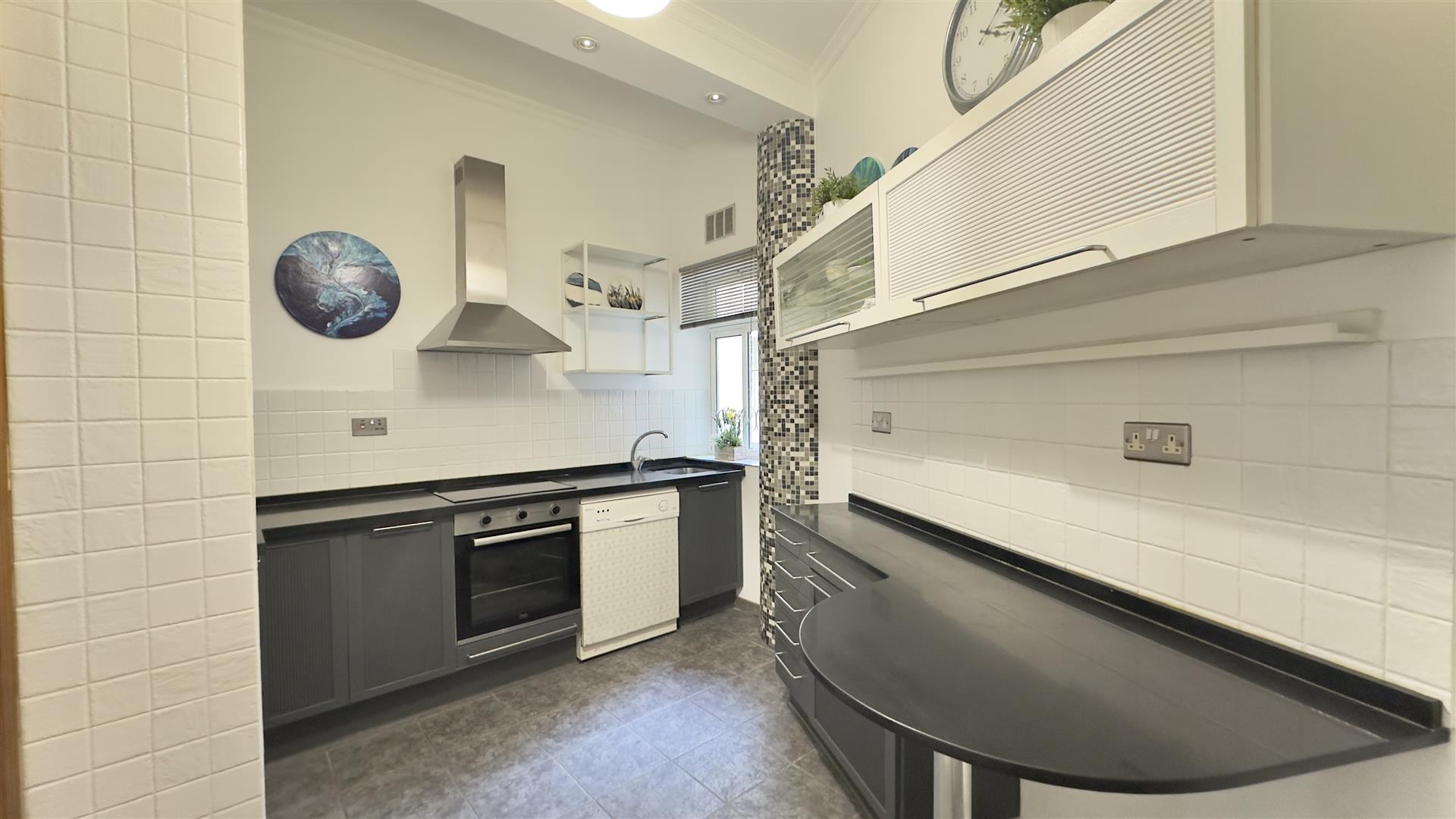 Image of Apartment - 3 Bedrooms - 1 Bathrooms for Sale in Trafalgar House-Gibraltar, Image 2